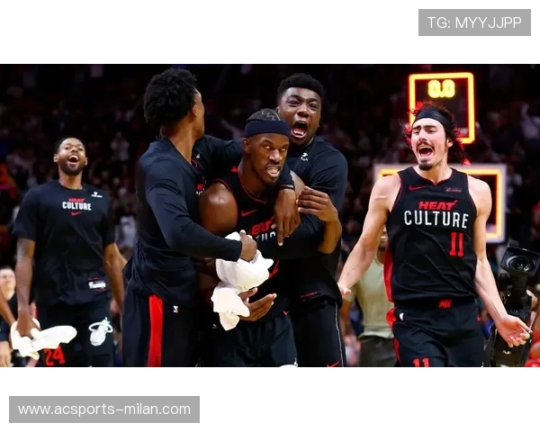 巴特勒压哨两分打进，热火紧咬对方